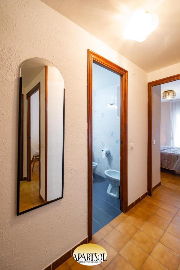 Apartamentos Marina Sol De Espana Камбрильс Экстерьер фото