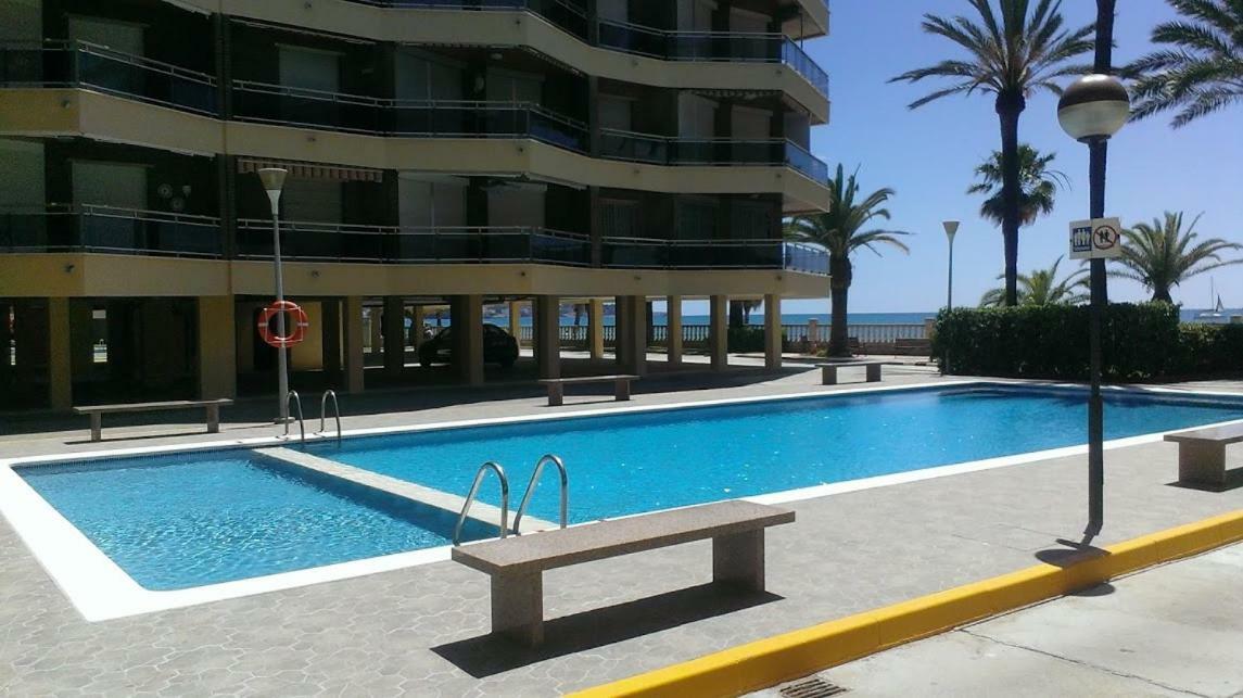 Apartamentos Marina Sol De Espana Камбрильс Экстерьер фото