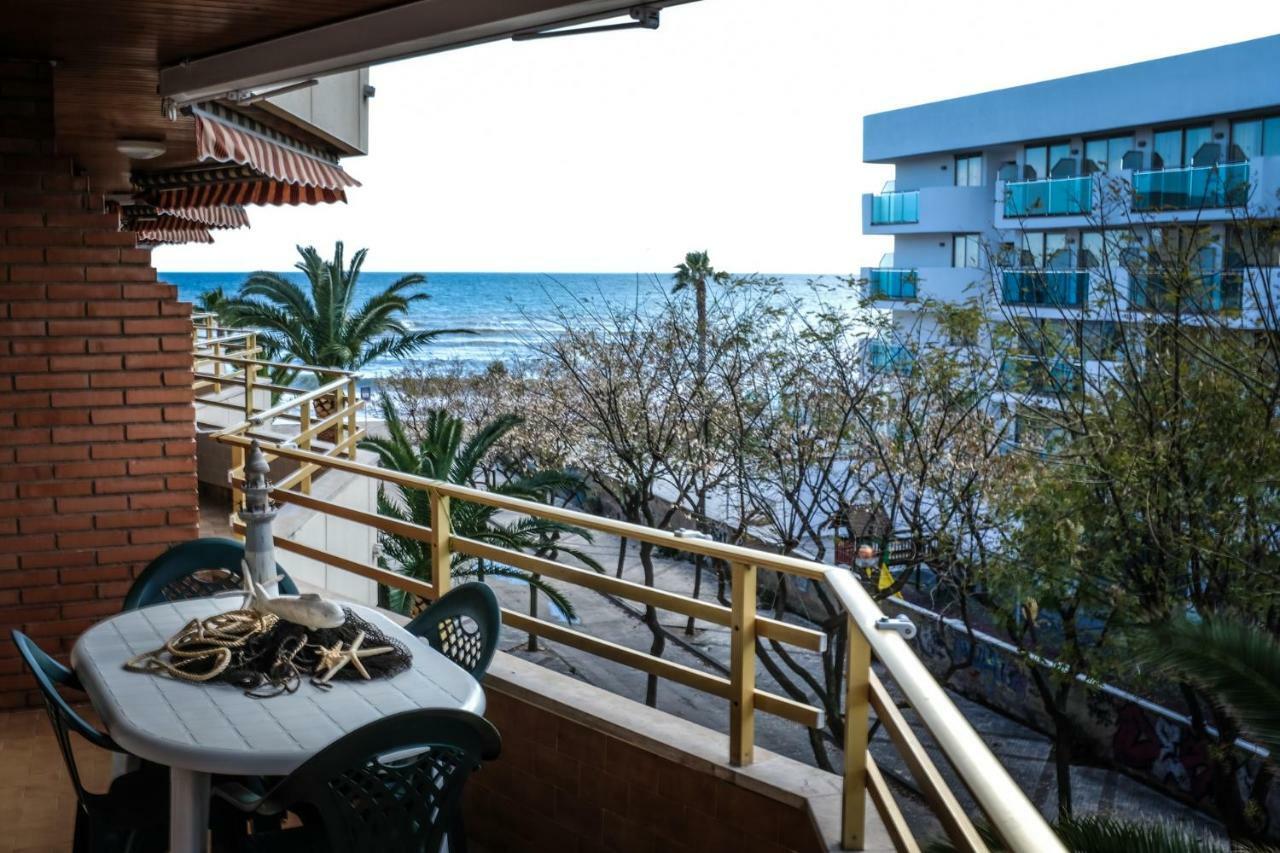 Apartamentos Marina Sol De Espana Камбрильс Экстерьер фото